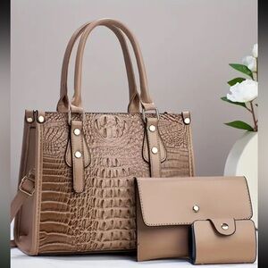 Boutique | Chic Brown Croc-Embossed Crossbody Bag Set